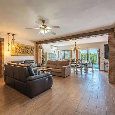 En Marbella, Casa Valle Iruelas Сasa de vacaciones Marbella